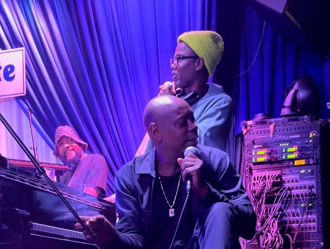 Watch Dave Chappelle & Chris Rock surprise Robert Glasper’s crowd at the Blue Note