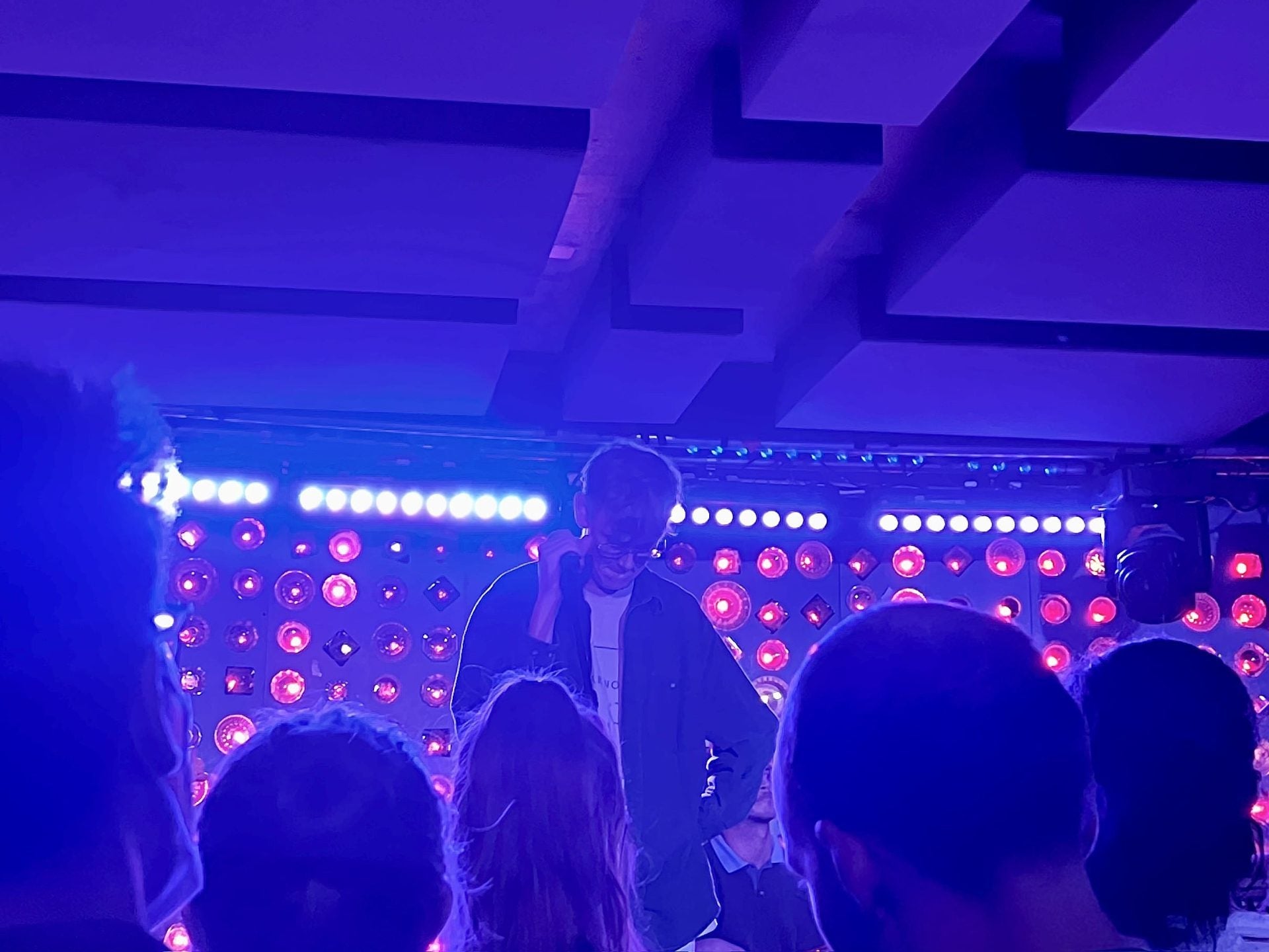 Dear Nora turned Baby’s All Right into their living room with an intimate set (review)