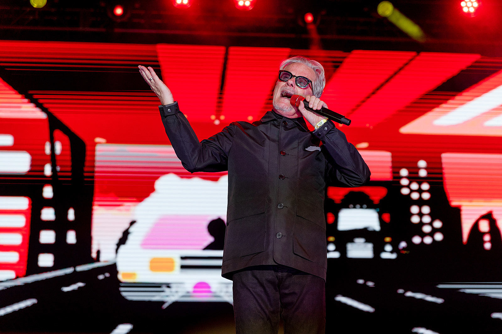 Devo played Pier 17 on Mark Mothersbaugh’s birthday (pics, setlist, video)