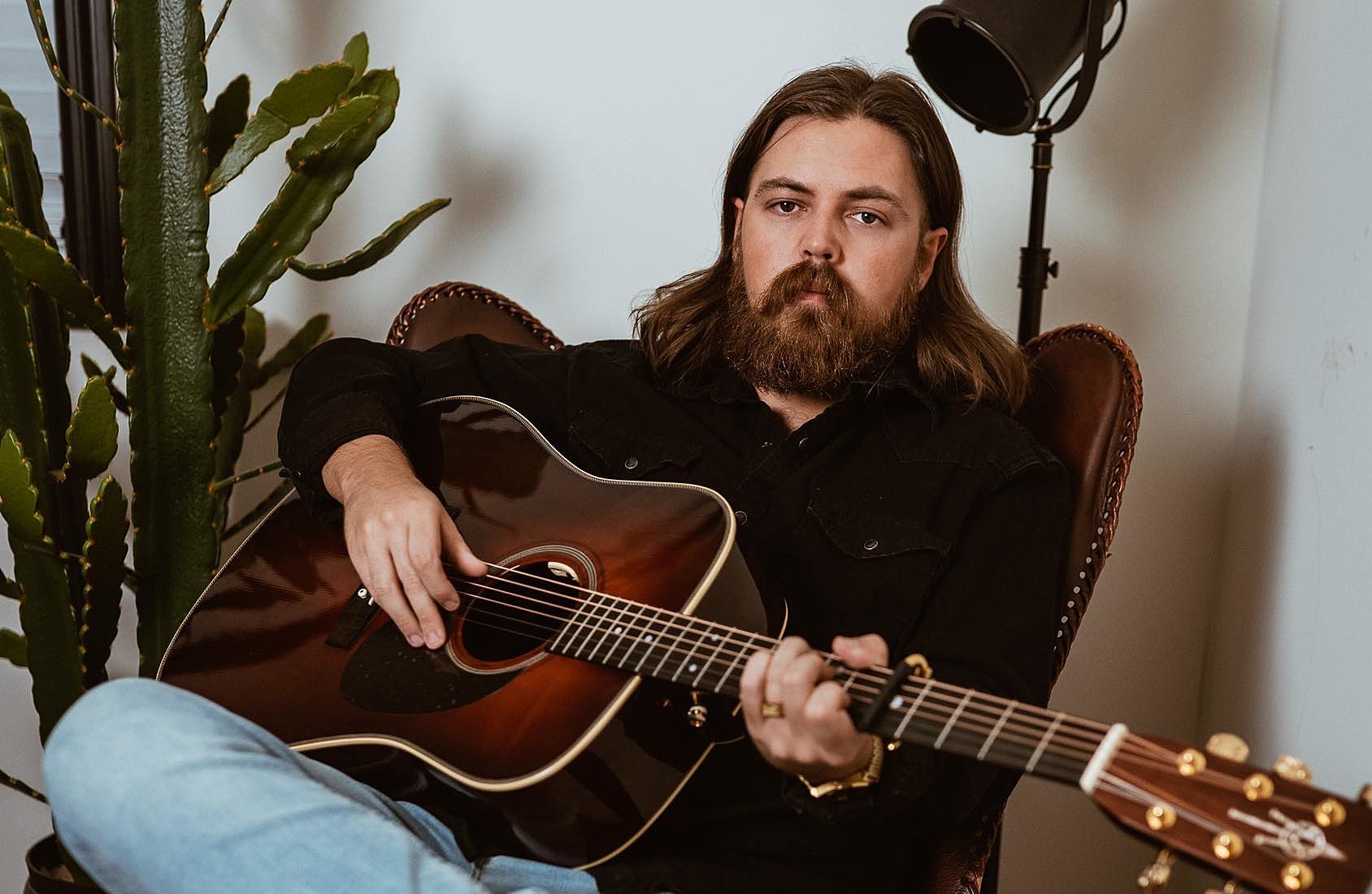 Stream Drayton Farley’s gorgeous country-folk EP ‘Walk Home’ ++ fall tour starts soon