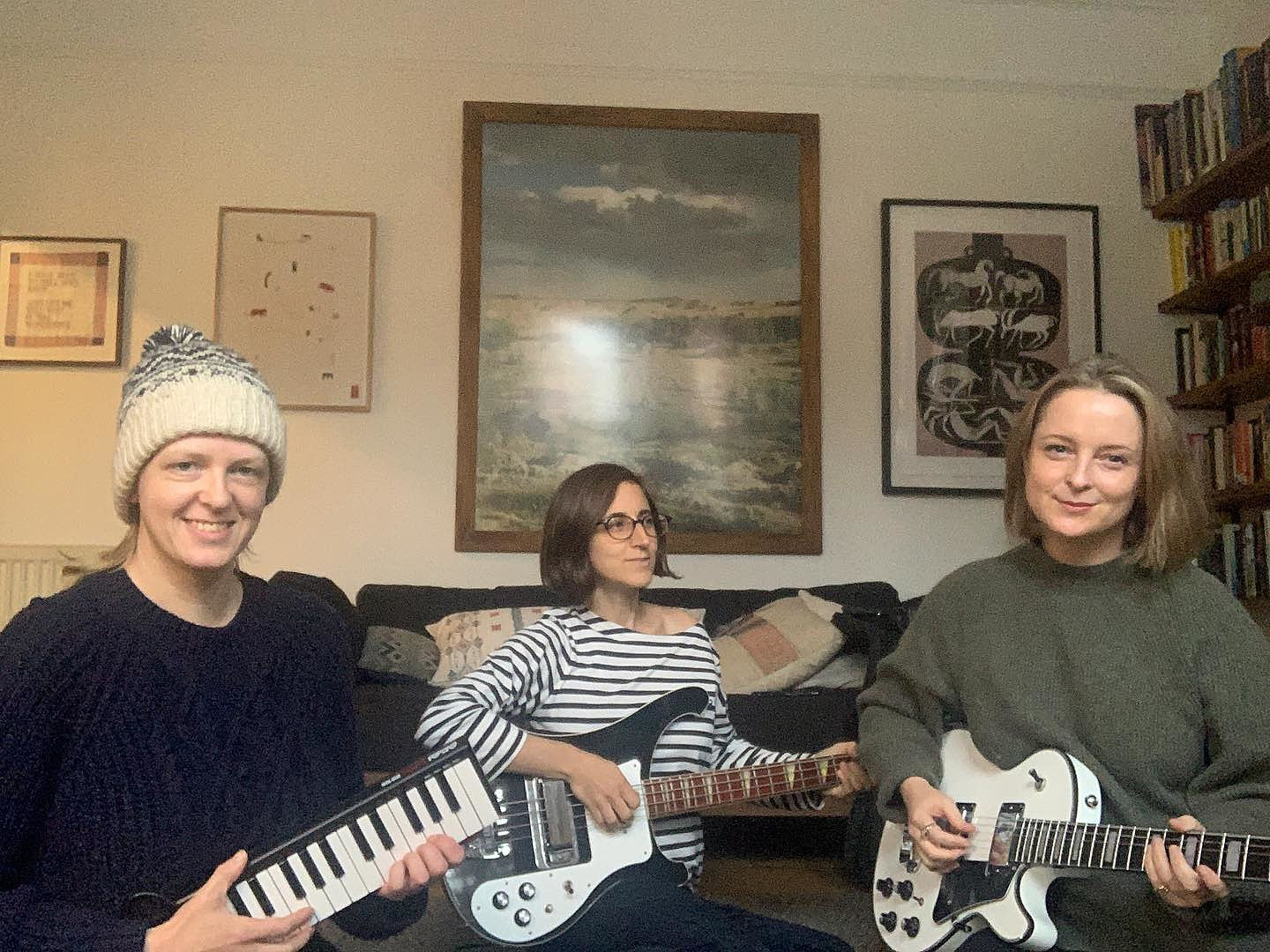 Electrelane are back, working on first new music in 15 years