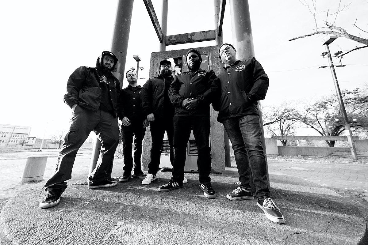 End It share new song “Familia Finito” with a late night TV-mocking music video
