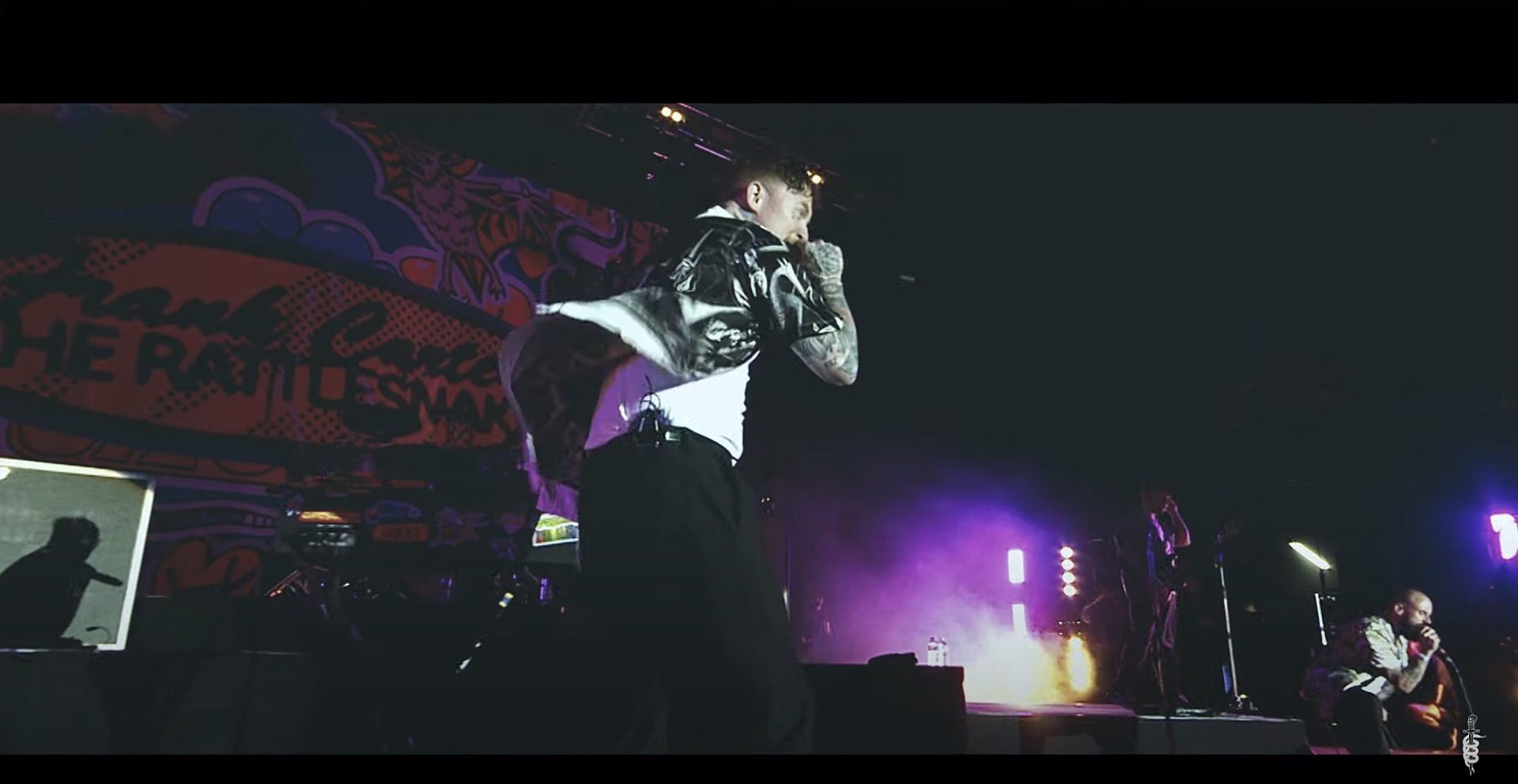 Watch IDLES’ Joe Talbot join Frank Carter and the Rattlesnakes for “My Town” (pro-shot live video)