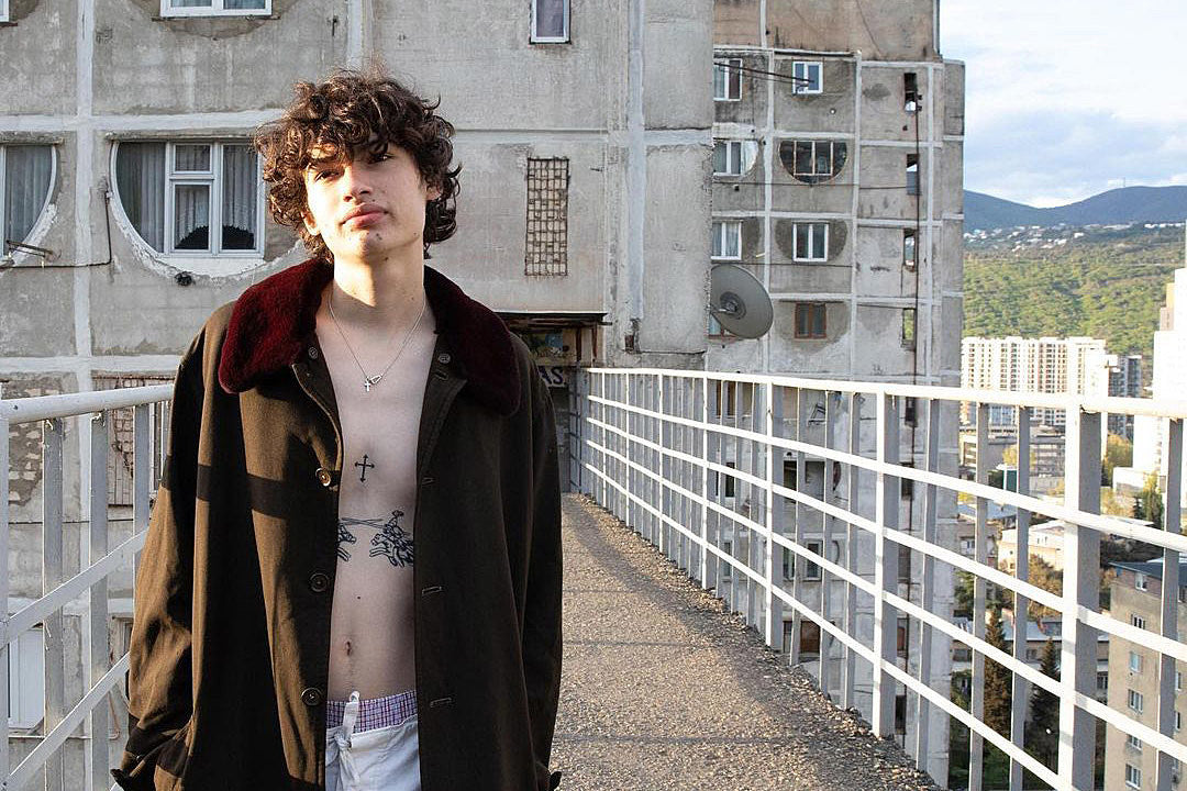 glaive announces tour with Origami Angel & Oso Oso, shares “as if” off debut LP