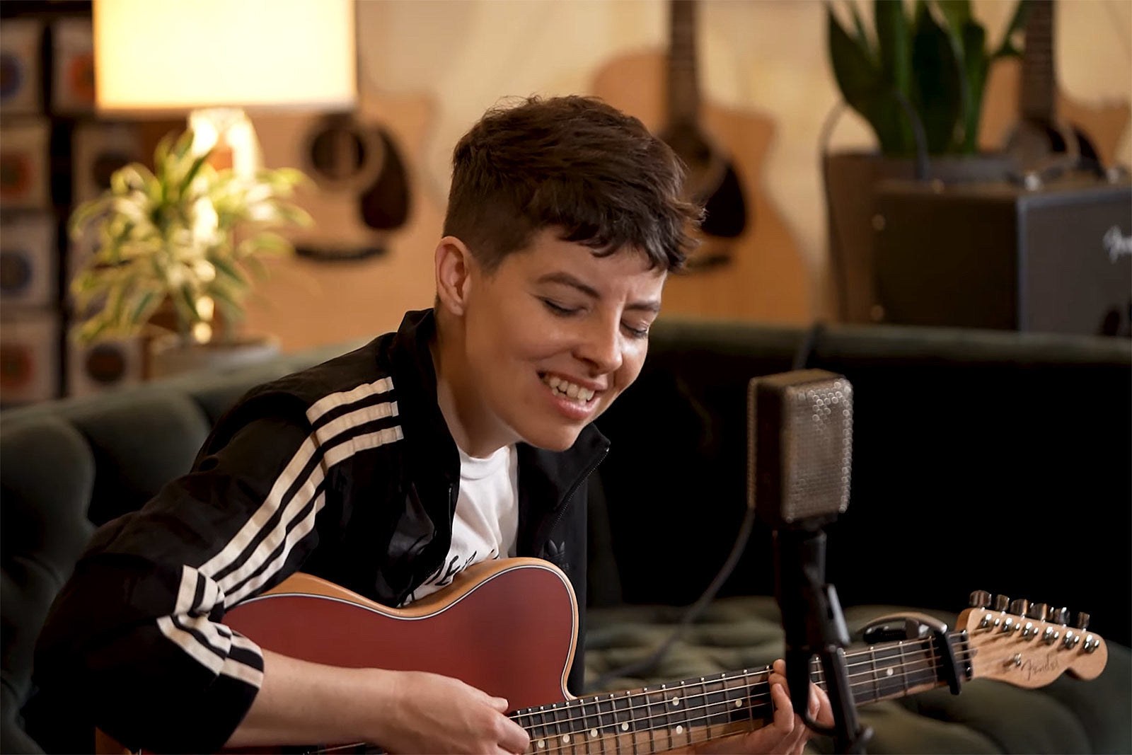 Watch Frances Quinlan cover The Marked Men, play Hop Along & solo songs