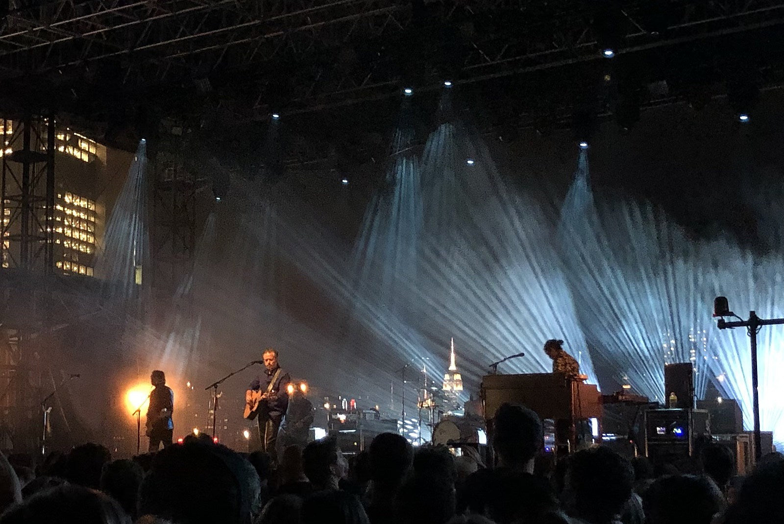 Jason Isbell & the 400 Unit returned to Pier 17 for a mesmerizing rooftop show (review)