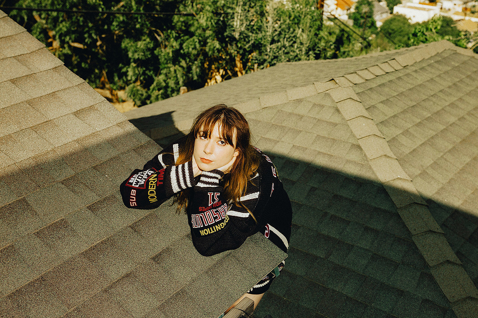 Jordana talks influences behind new LP ‘Face the Wall’