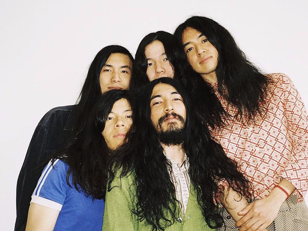 Kikagaku Moyo announce final LP ‘Kumoyo Island,’ share “Cardboard Pile”