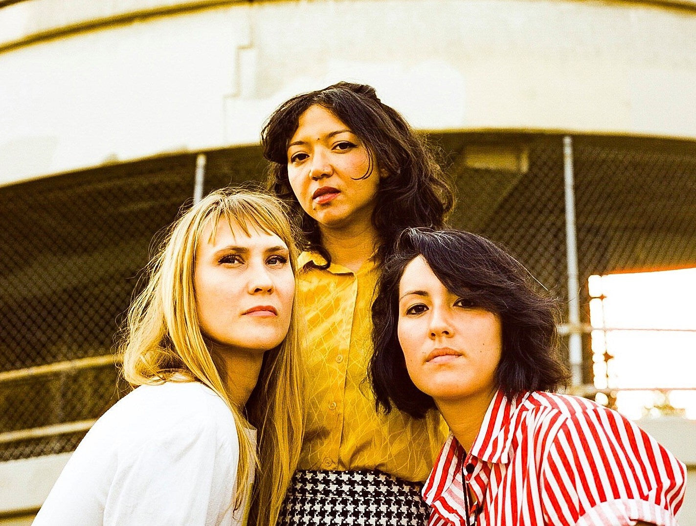La Luz share new single “In the Country,” announce tour
