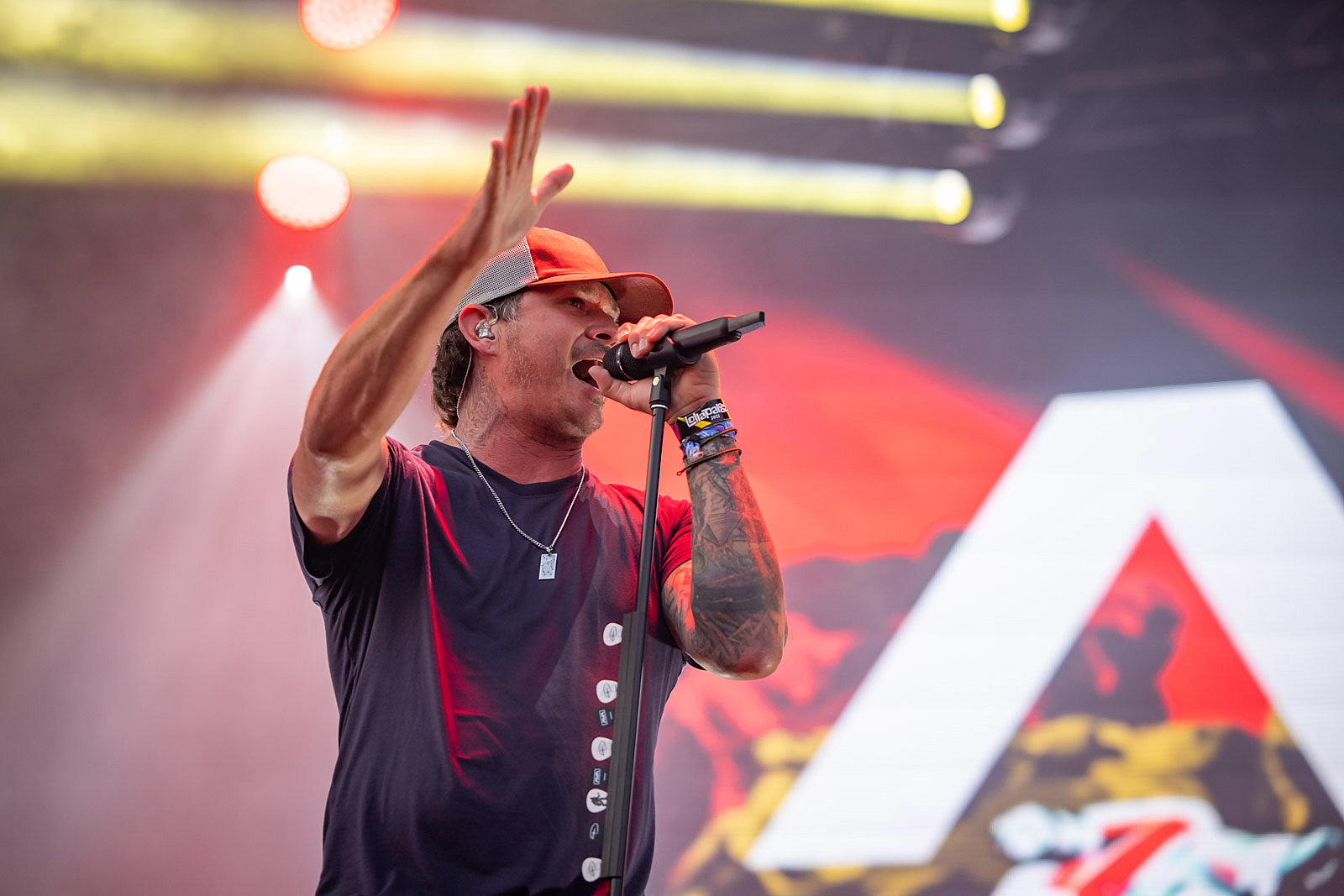 Did Tom DeLonge just hint that he’s back in blink-182?