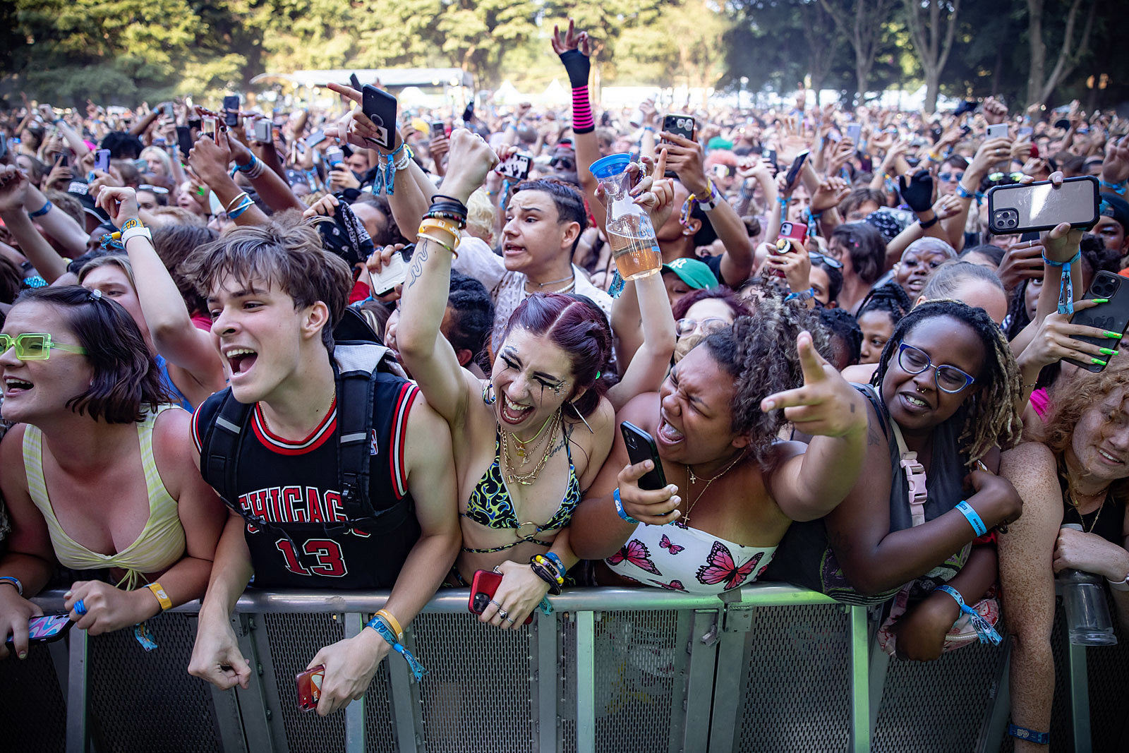 Hulu livestreaming Bonnaroo, Lollapalooza & ACL Fest in 2022 & 2023