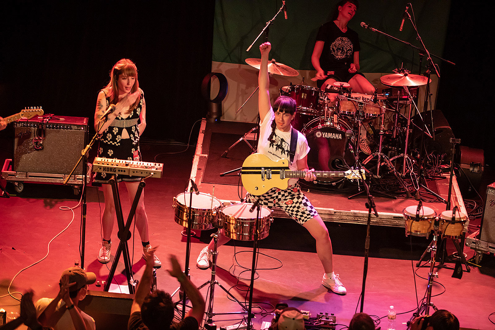 Los Bitchos played Music Hall of Williamsburg with Nevva (pics, video)