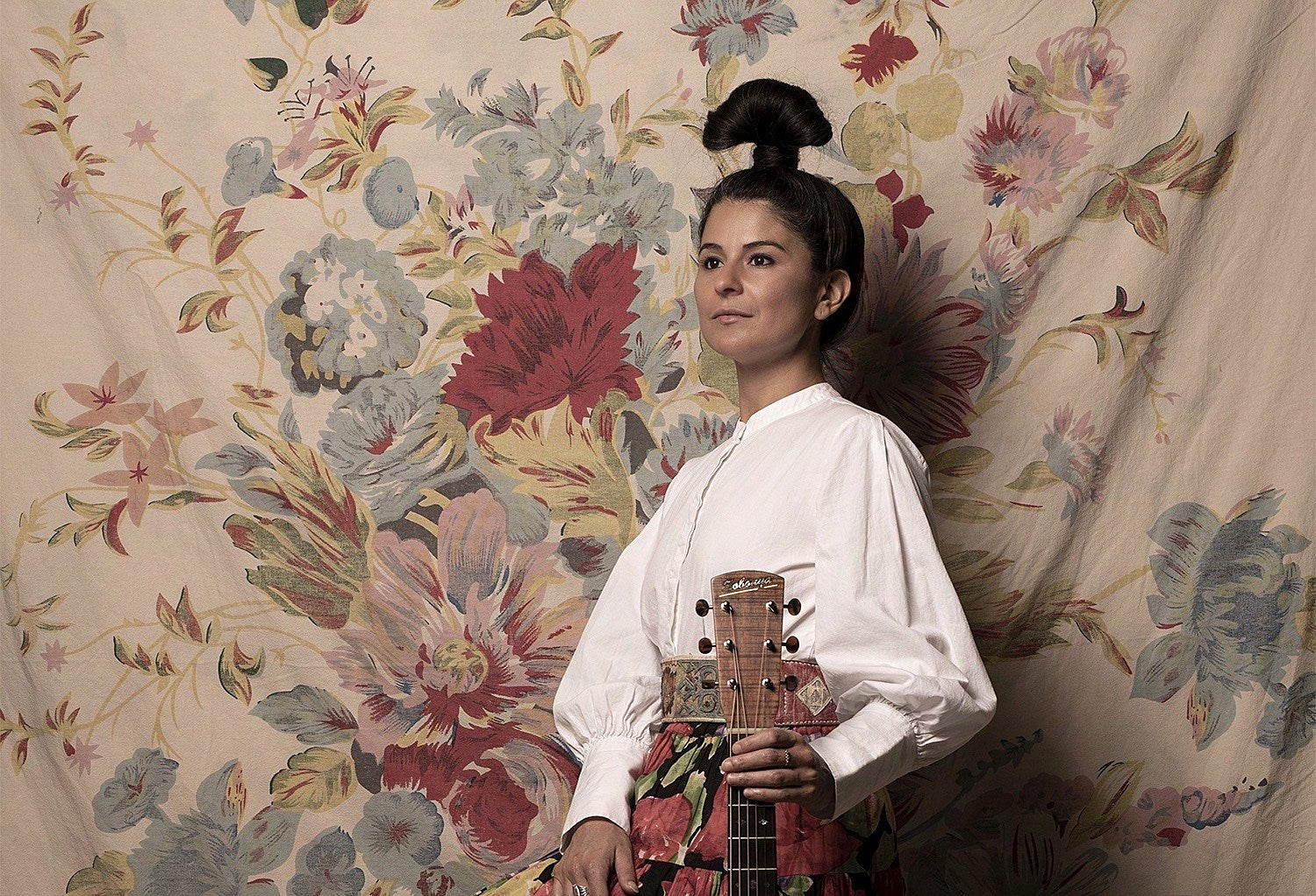 Mariee Siou announces new EP ‘Circle of Signs,’ shares “Snake Hoop”