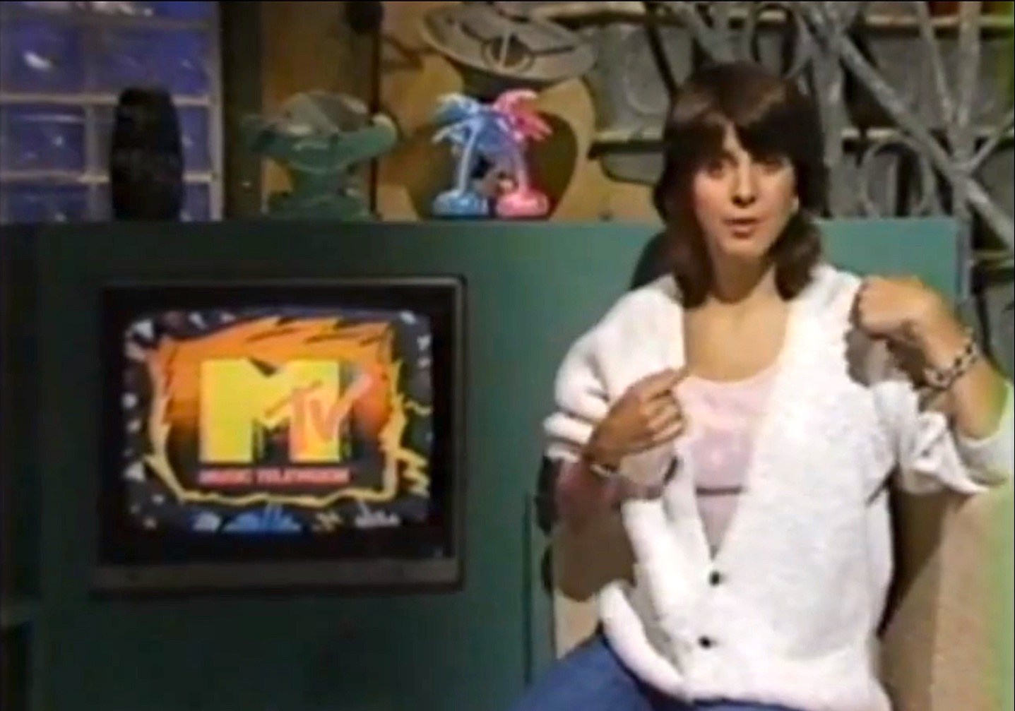 Martha Quinn reveals cancer diagnosis, talks recovery