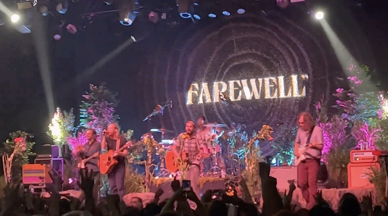 Watch mewithoutYou bring out Kevin Devine at their second to last show