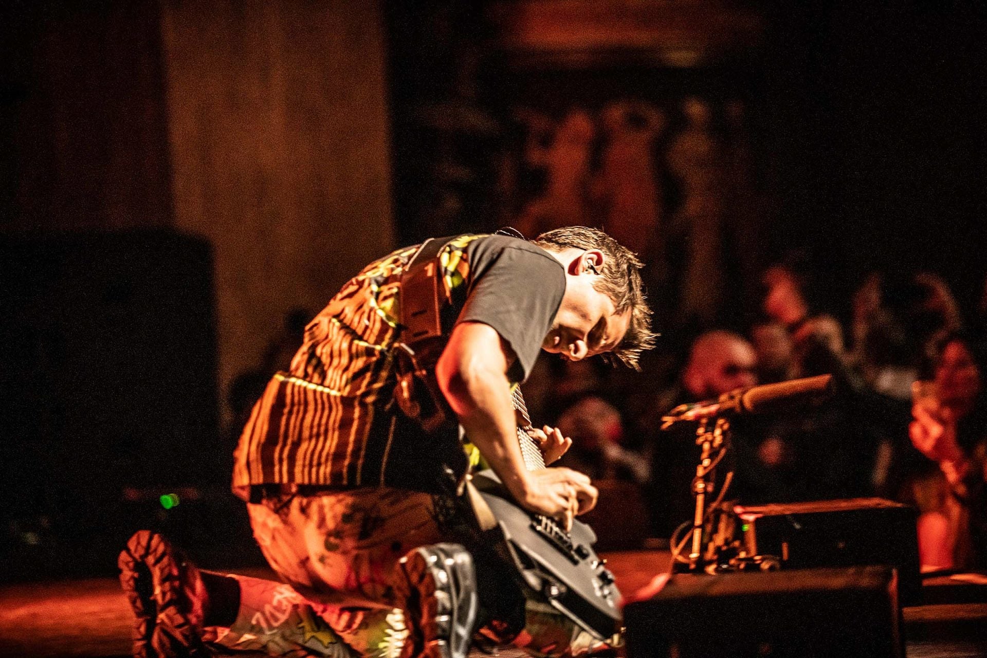 Muse dialed it down, a little, at Beacon Theatre (pics, setlist, video)