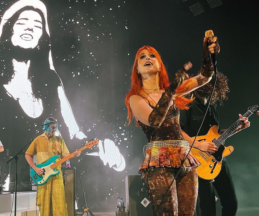Paramore debuted “This Is Why,” brought back “Misery Business” at first show in four years