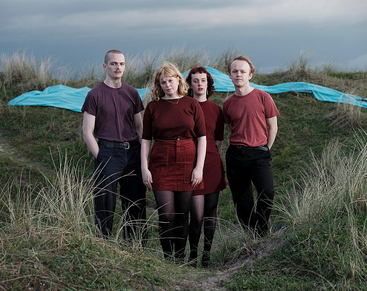 Pip Blom announce spring US tour