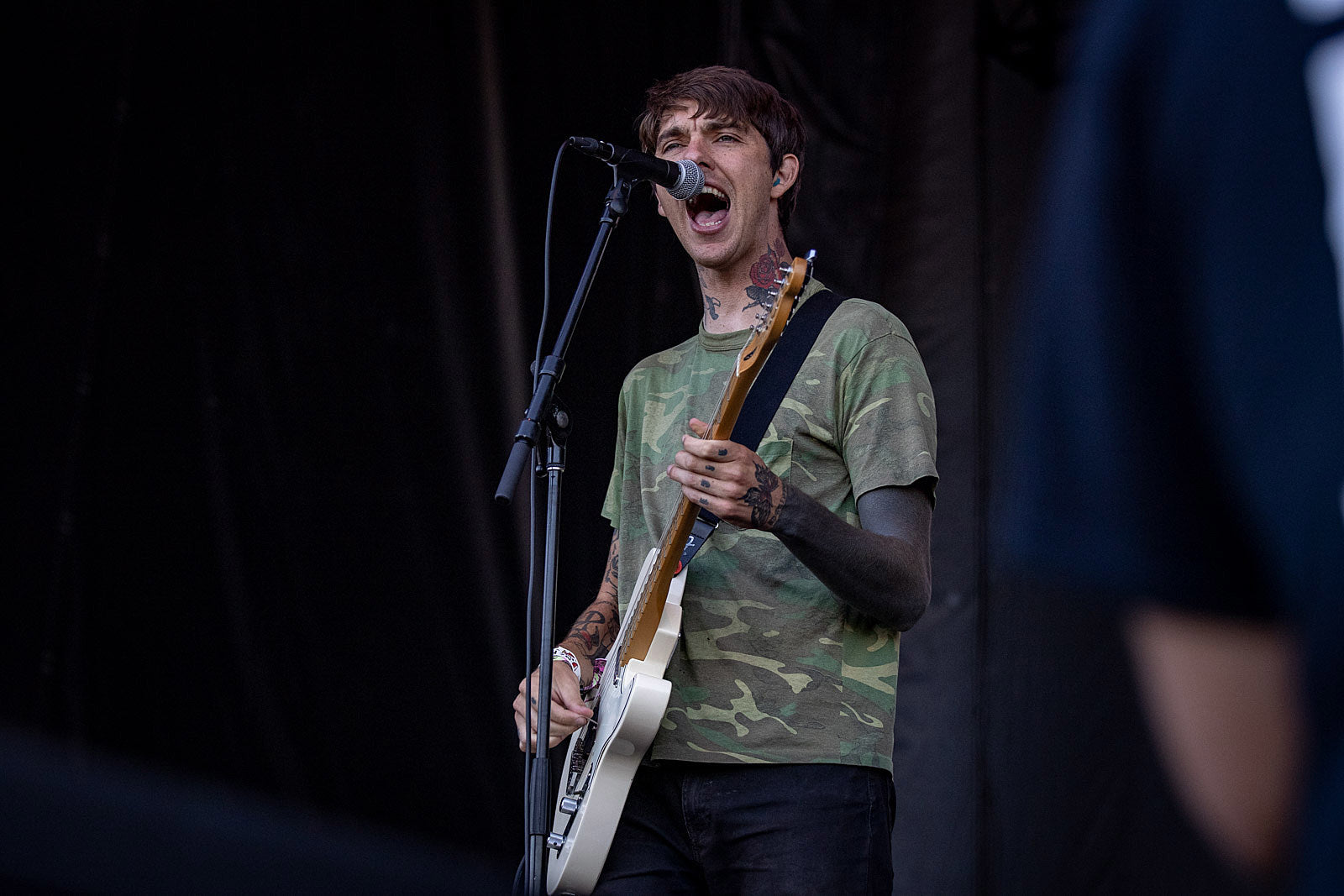 Watch Joyce Manor cover My Chemical Romance’s “Helena” & play their s/t debut at Riot Fest