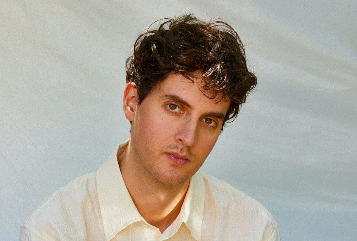 Roosevelt shares new single, “Ordinary Love,” announces North American tour
