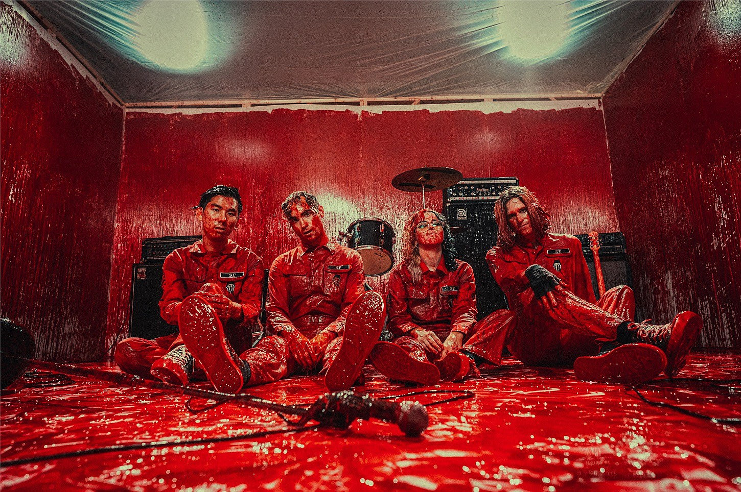 Save Face return with theatrical emo song “GLITTER,” LP2 due this year