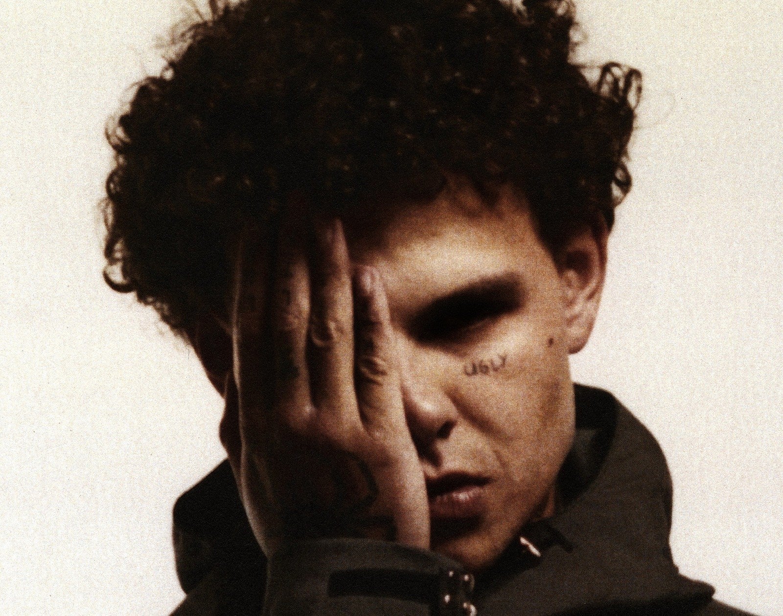 slowthai announces new album ‘UGLY,’ shares “Selfish” and livestream