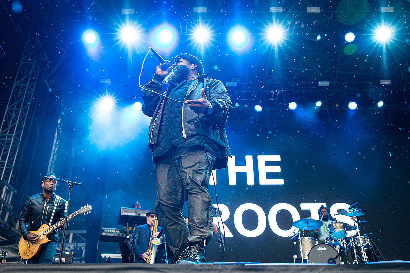 The Roots playing WhyHunger benefit at Irving Plaza ++ Questlove joined Robert Glasper at Blue Note (video)