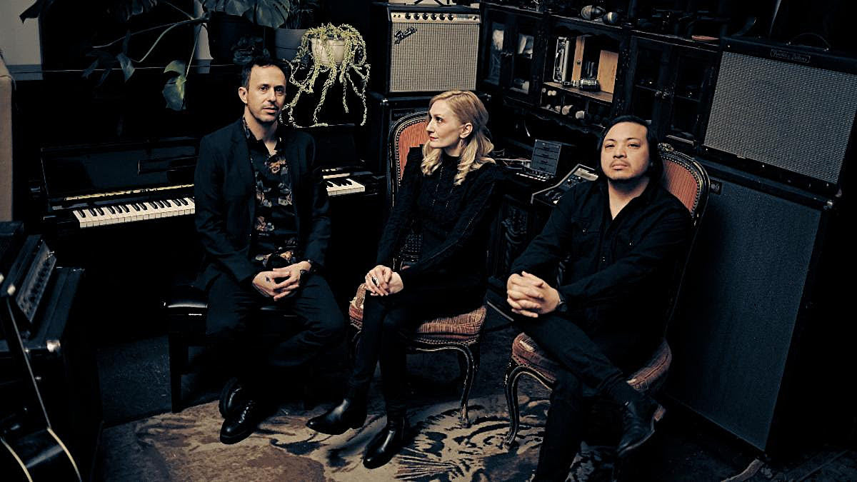 Spotlights announce new LP ‘Alchemy For The Dead’ & tour, share “Algorithmic”