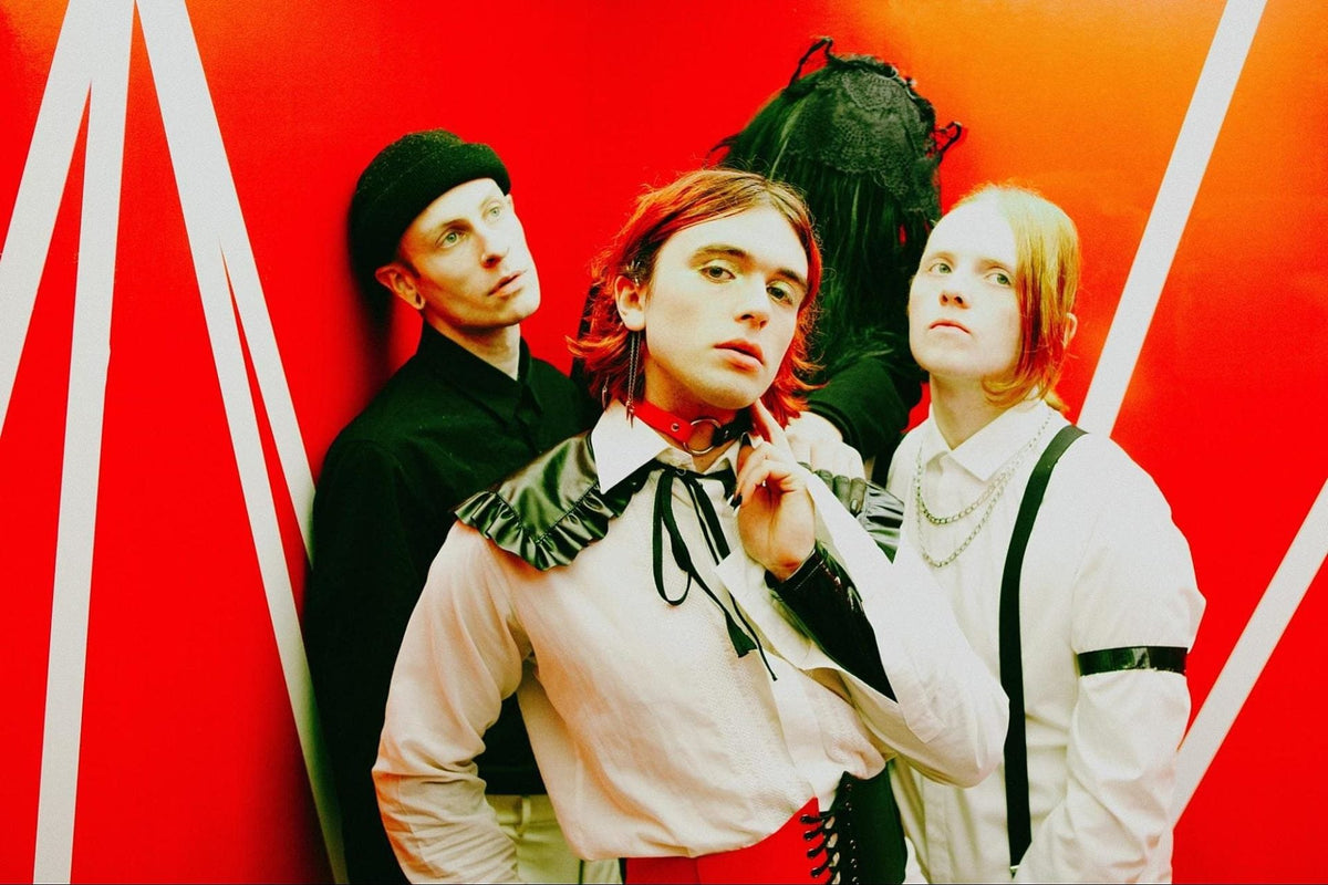 Static Dress announce debut project & comic book, share “sober exit(s)”