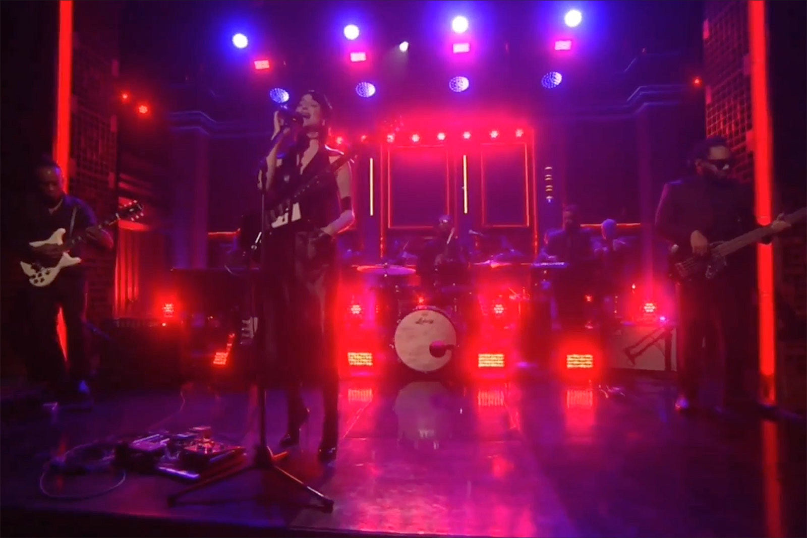 Watch St. Vincent cover Portishead’s “Glory Box” with The Roots on Fallon