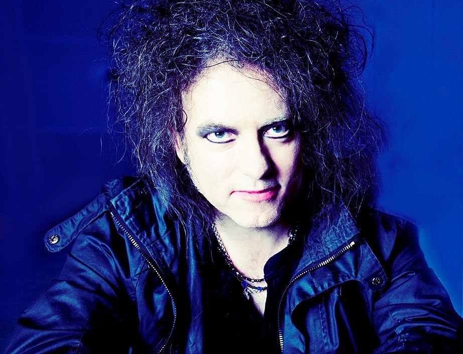 Robert Smith remixes Noel Gallagher’s High Flying Birds; The Cure tease North American tour