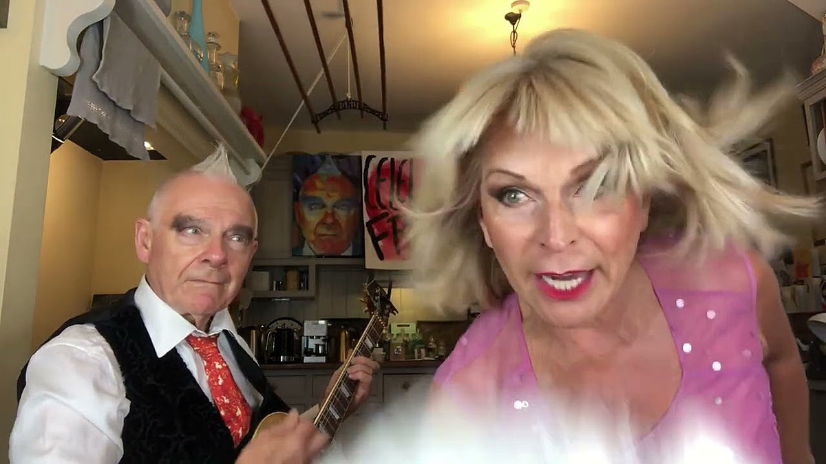 Watch Toyah and Robert Fripp cover Hole’s “Celebrity Skin”