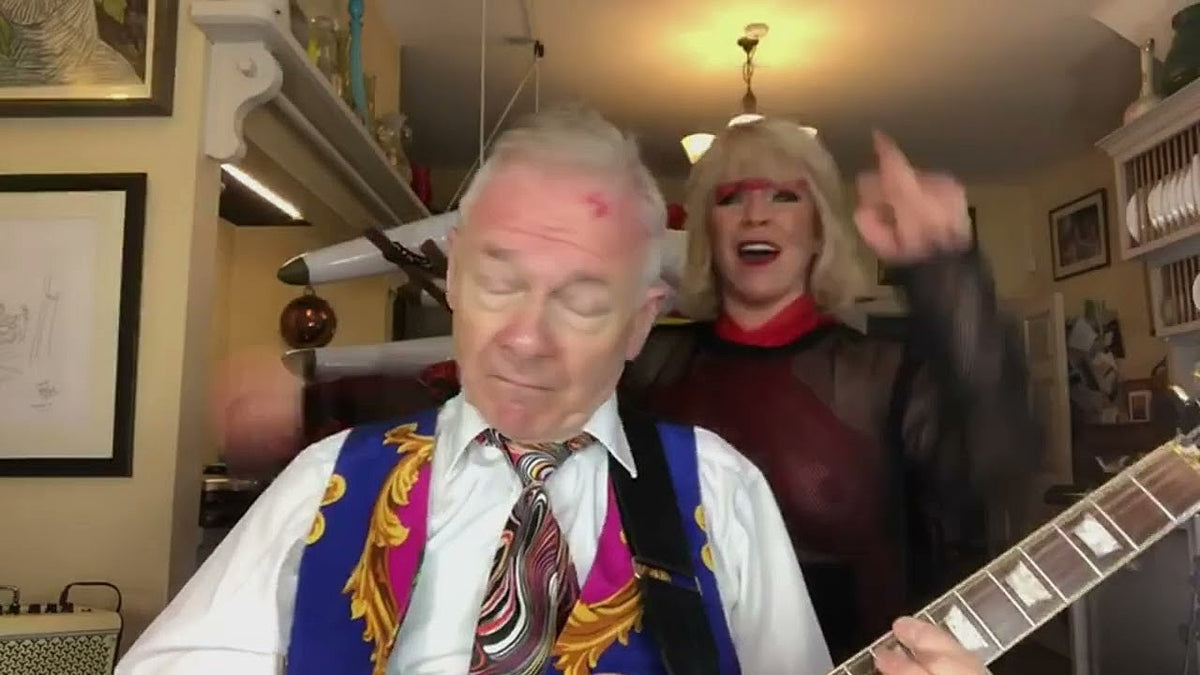 Watch Toyah & Robert Fripp cover Republica’s “Drop Dead Gorgeous”