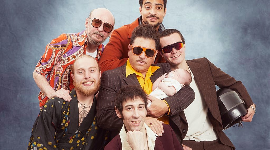 Warmduscher prep Hot Chip-produced new LP ‘At the Hotspot’ (stream 3 tracks)