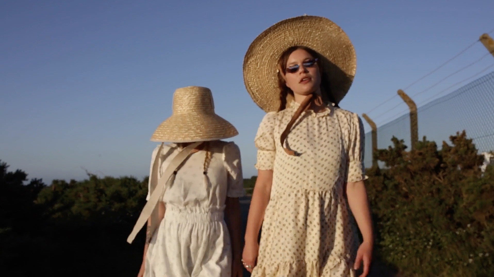 New Domino band Wet Leg share debut single “Chaise Longue” (watch the video)