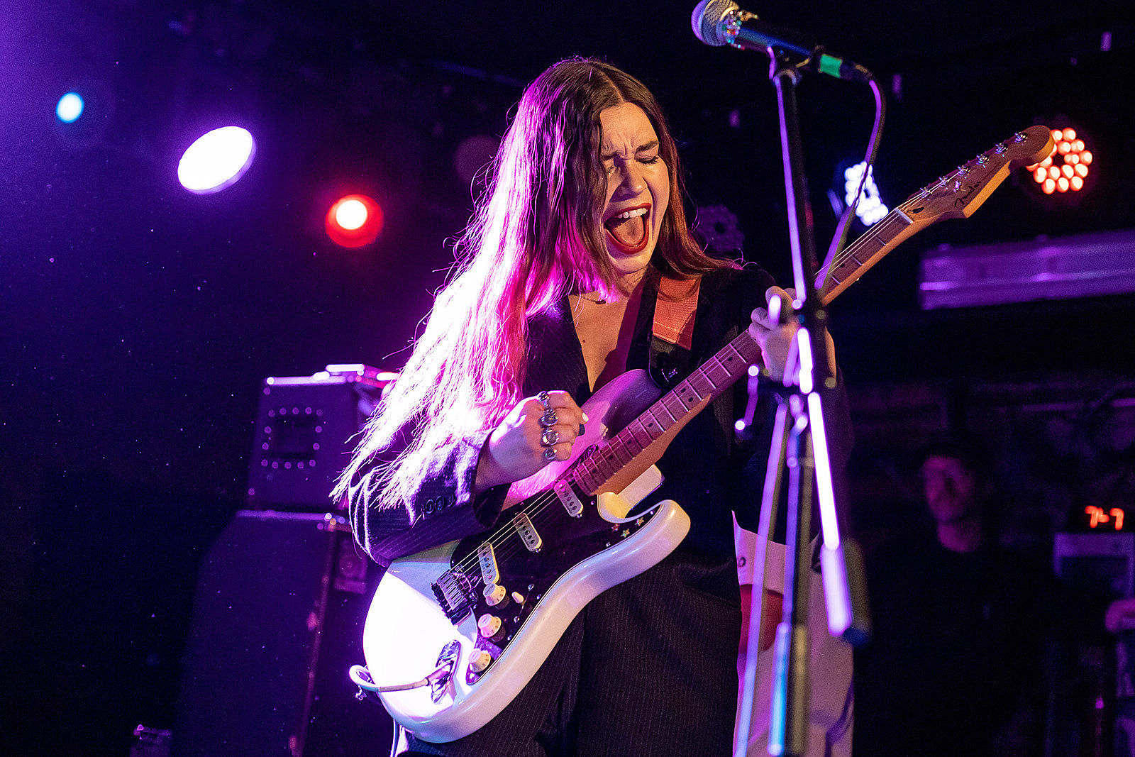 Wet Leg add more US shows in December, including 4 in NYC, covered Ashnikko