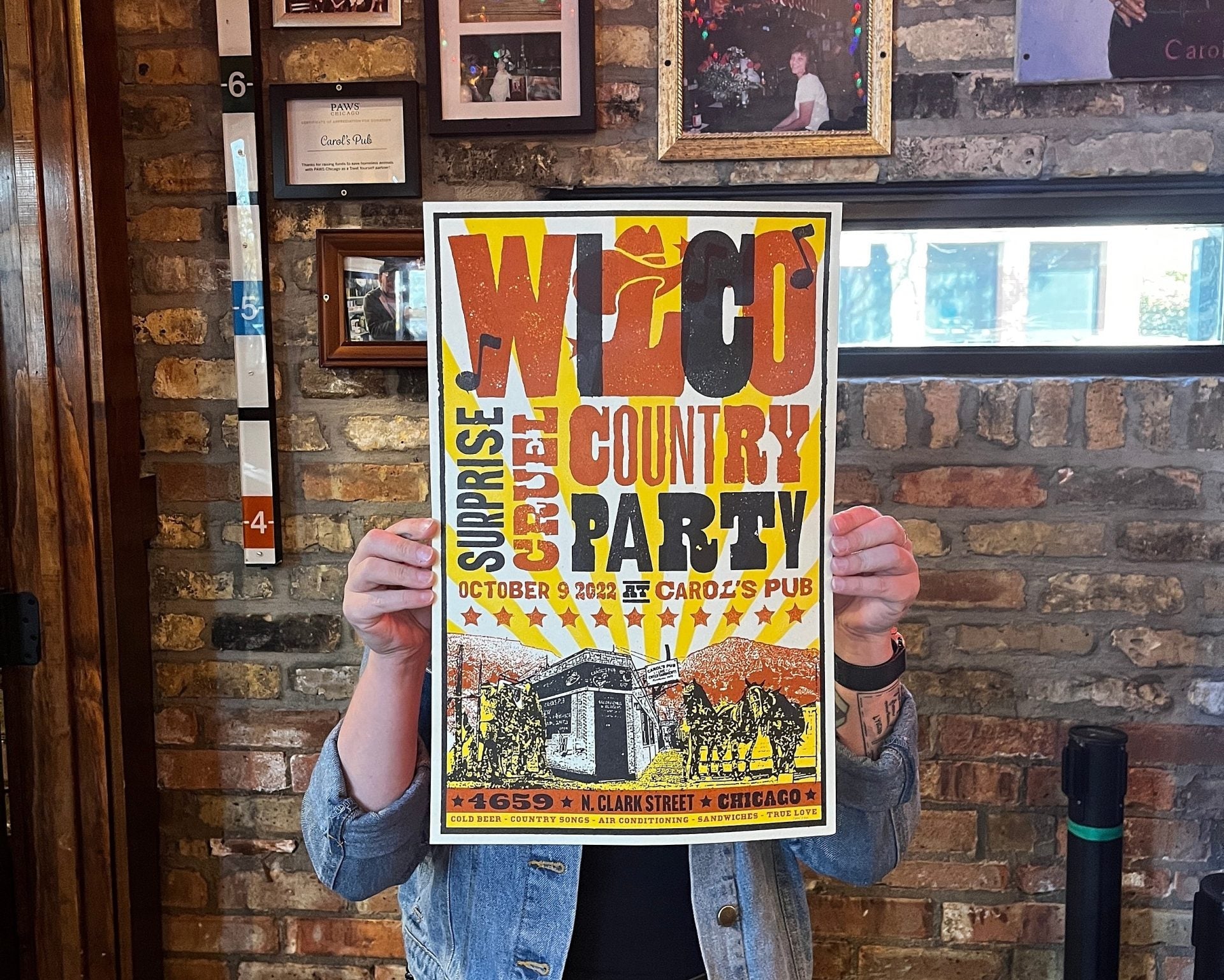 Wilco played 3 surprise ‘Cruel Country’ shows at Chicago dive bar Carol’s Pub (setlists, video)