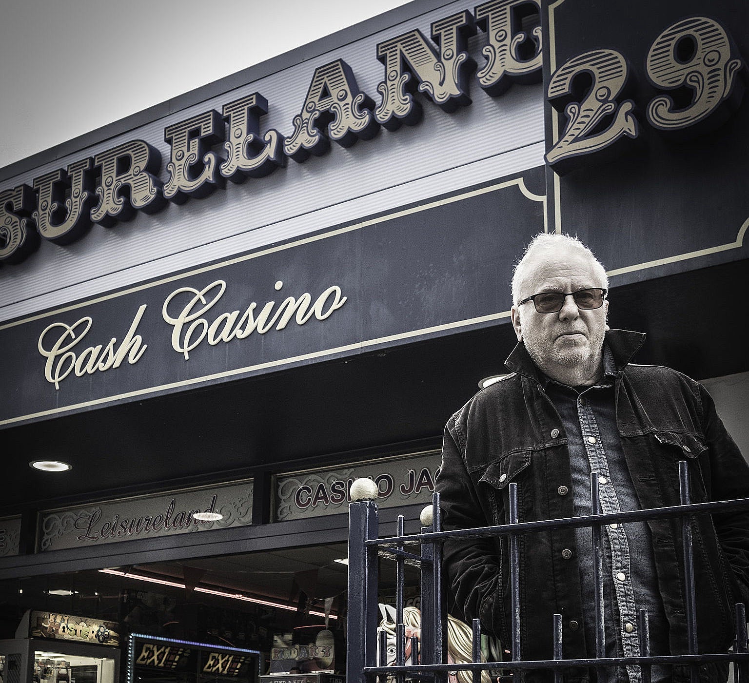 Wreckless Eric announces new album – listen to “Inside the Majestic”