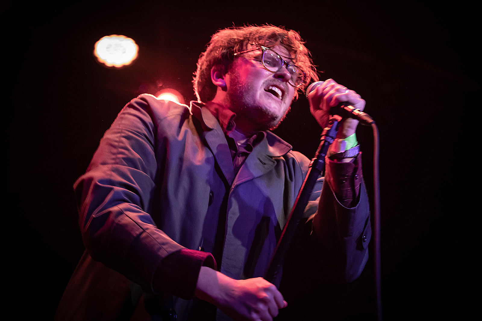 Yard Act & Gustaf played two NYC shows (Bowery Ballroom pics, setlist, video)