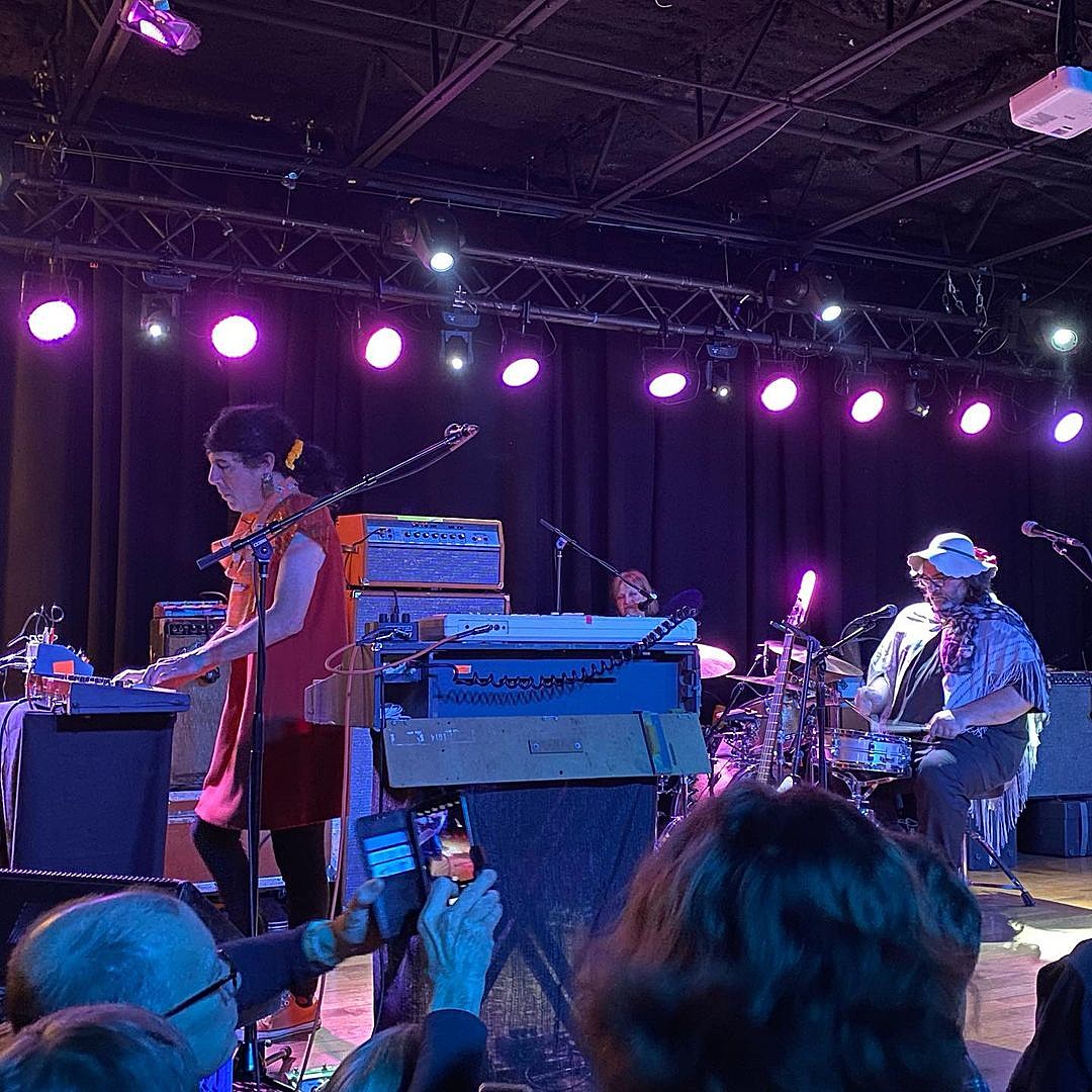 Yo La Tengo played Nashville in drag in protest of new Tennessee law