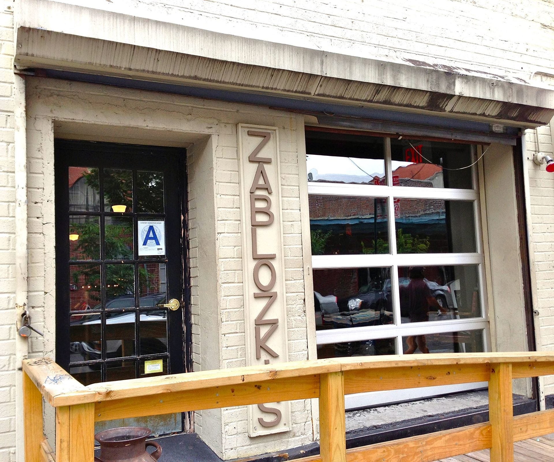 Zablozki’s in Williamsburg has closed after 17 years