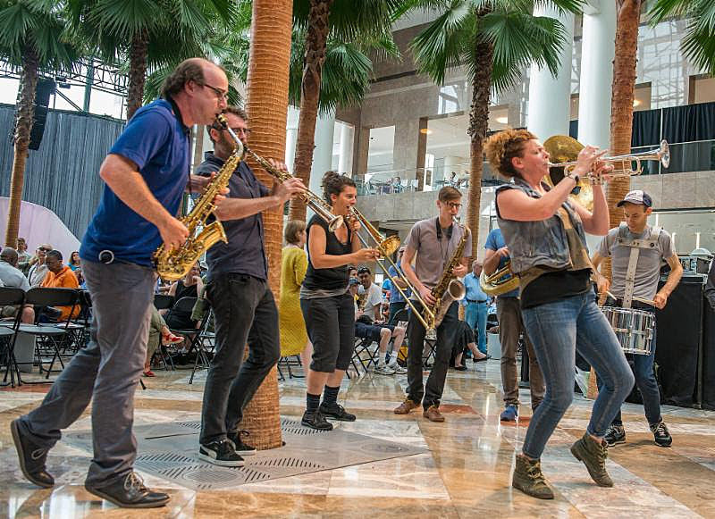 Bang on a Can Marathon 2017: Kaki King, Laraaji, Innov Gnawa & more