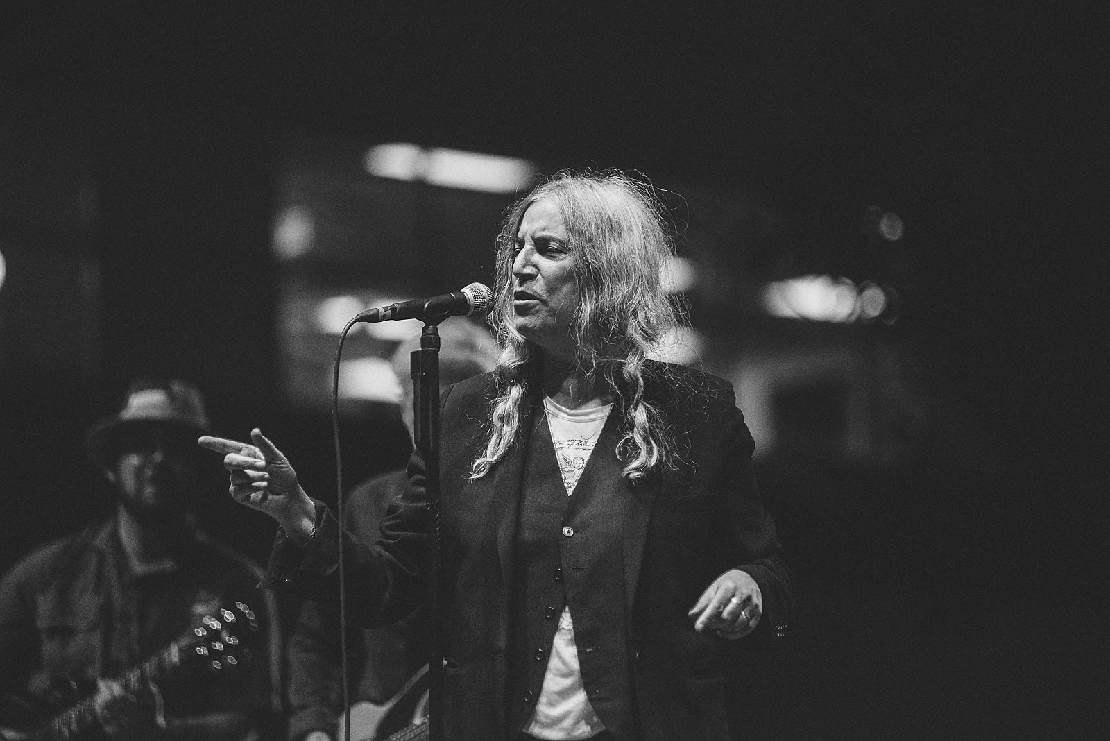 Patti Smith playing ‘Democracy Now!’ 20th anniversary (with Danny Devito)