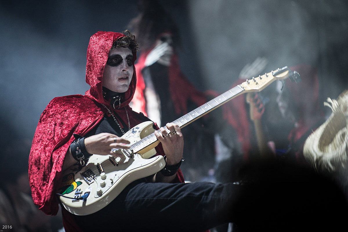 Wavves & Beach Fossils announce fall co-headline tour (NYC Halloween shows)