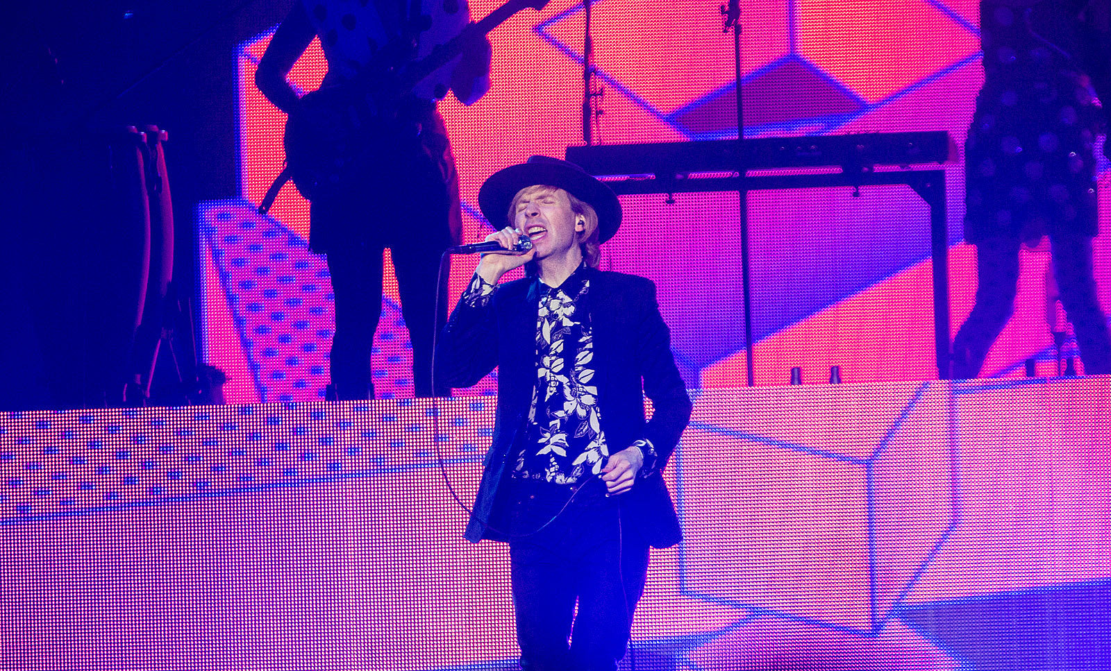 Beck & Jenny Lewis @ Madison Square Garden (pics)
