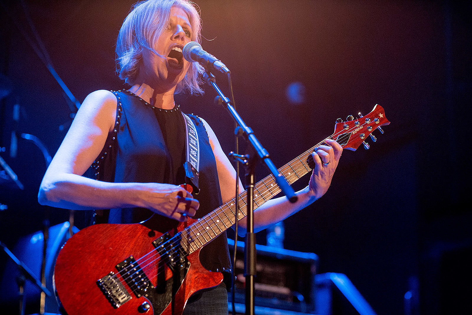 listen to Tanya Donelly’s new “Knockin’ On Heaven’s Door” cover