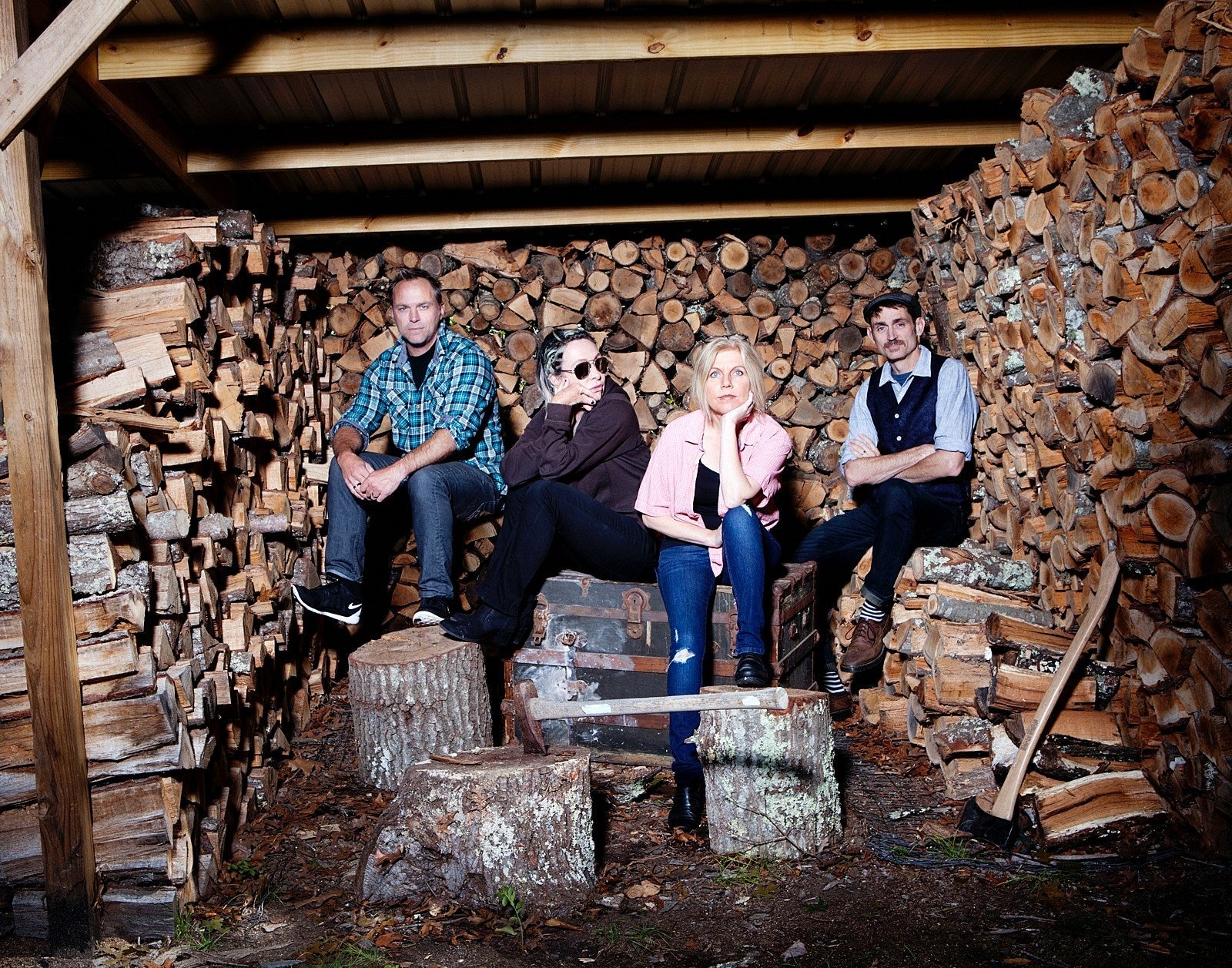 stream Belly’s first album in 23 years, ‘DOVE’