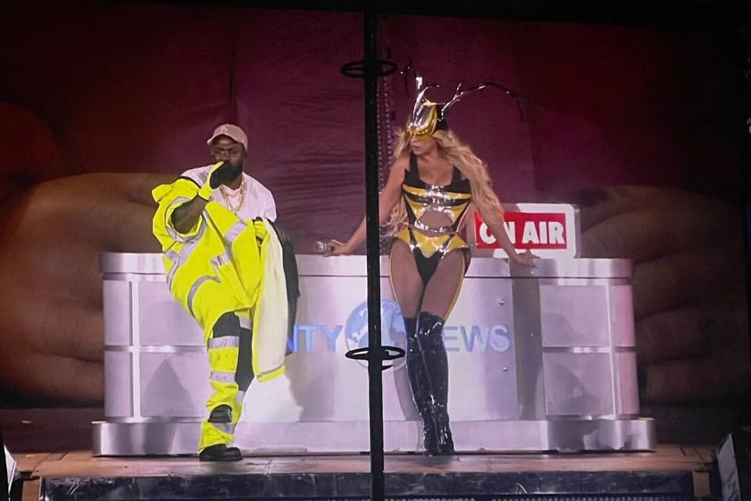 Watch Beyoncé bring out Kendrick Lamar for “America Has a Problem” at SoFi Stadium