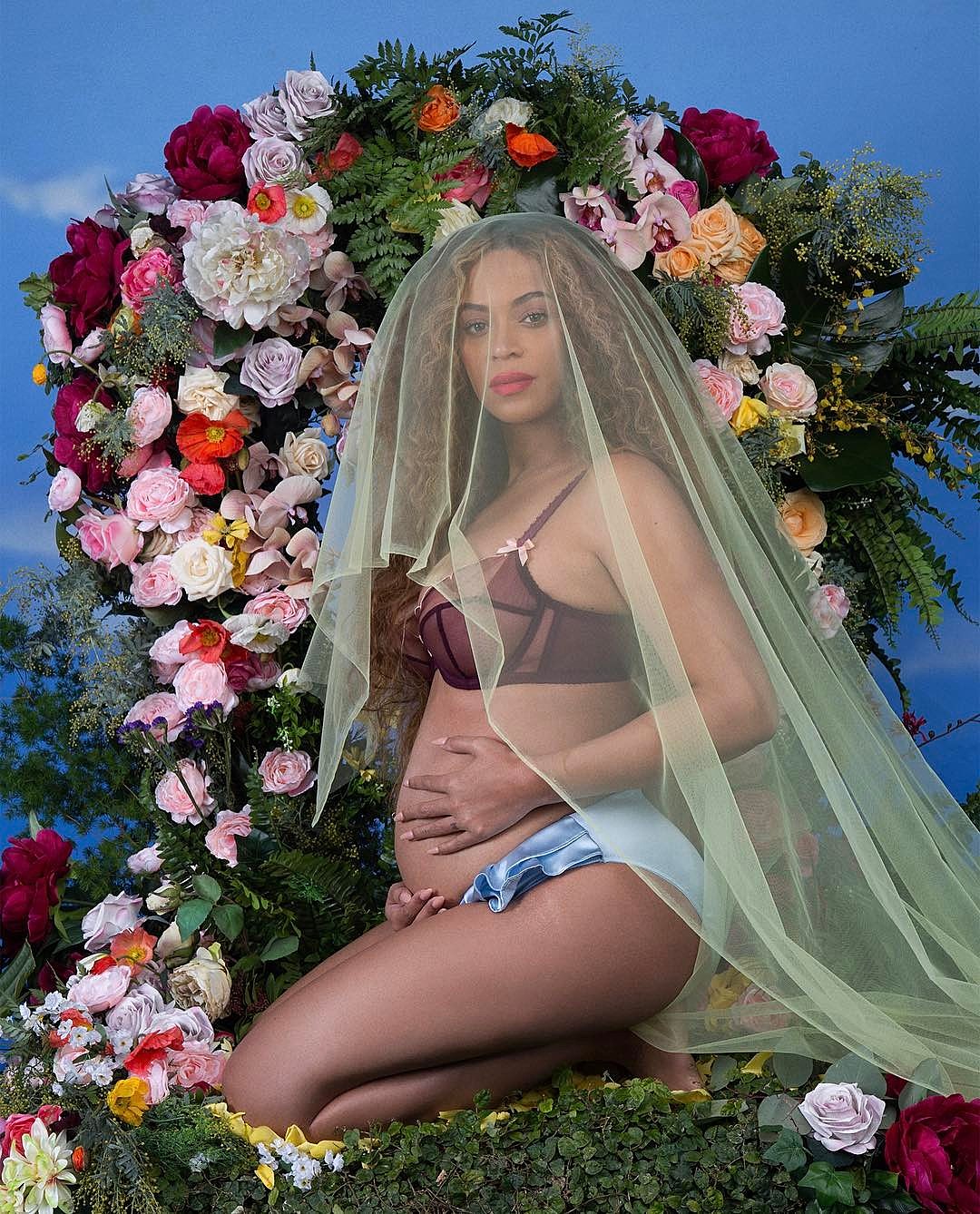 Beyonce & Jay Z are having twins