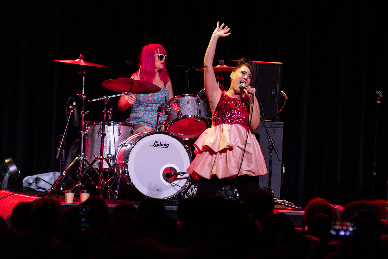 Bikini Kill’s Kathleen Hanna & Tobi Vail voting for Kamala Harris: “Netanyahu wants Trump to win”